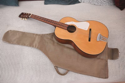 Western, andet mærke Model M50, En meget fin eksemplar af vintage western guitar i lille størrelse -