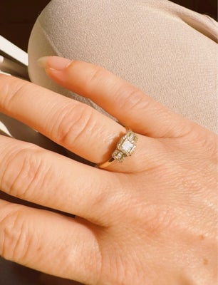 Fingerring, diamant, Mads Z, Mads Z - ESTELLE ring I 14 kt. Guld m. 0,18 ct. W.SI brillanter/diamant