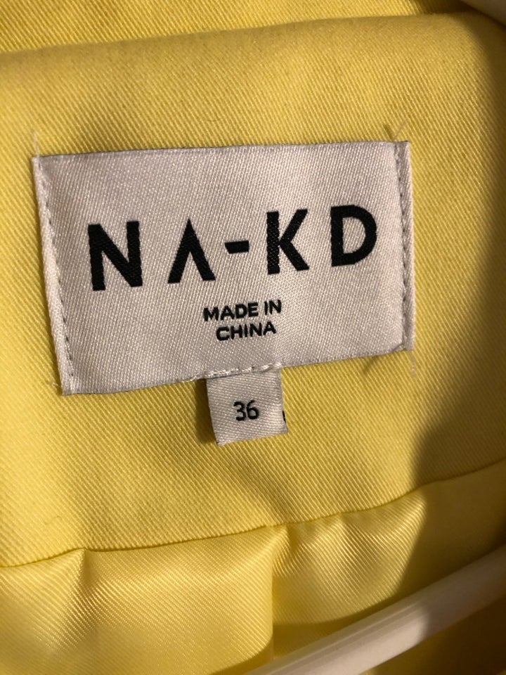 Blazer, str. 36, NA-KD