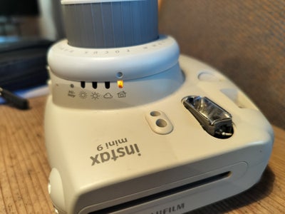 Fuji, Fujifilm Instax mini 9, Rimelig, Alt virker som det skal, det udløser, blitz virker, ingen syr