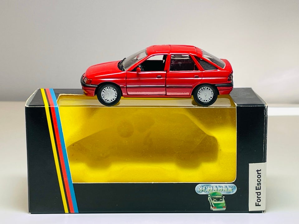 Modelbil, Schabak Ford Escort, skala 1:43