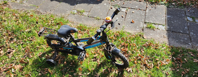 Drengecykel, classic cykel, Winther, Winther cykel til små børn, med støttehjul. Trænger til et efte