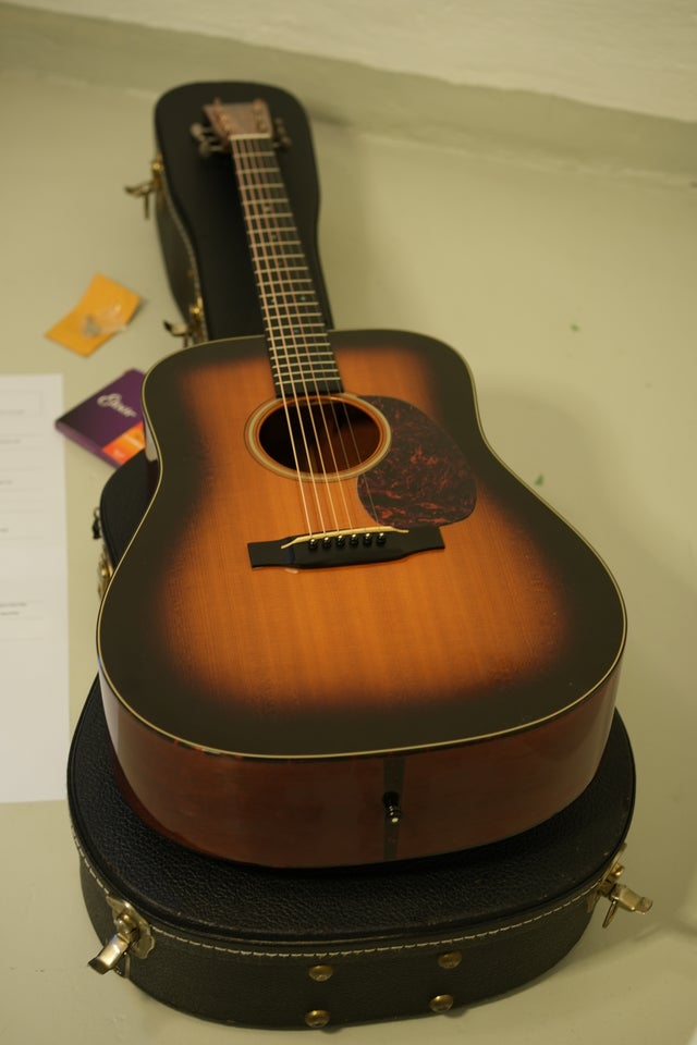 Western, Martin D18V Custom