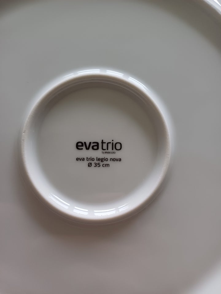 Porcelæn, Legio Nova fad, Eva Trio