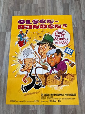 Olsen Banden filmplakat, Aage Lundvald , motiv: Olsen Bandens flugt over plankeværket, b: 61,7 h: 85