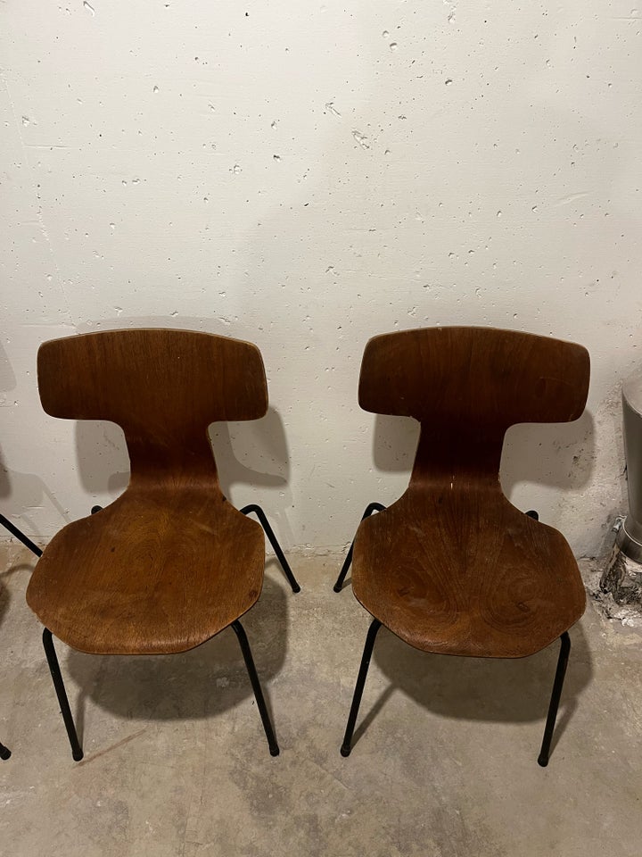 Arne Jacobsen, T stolen