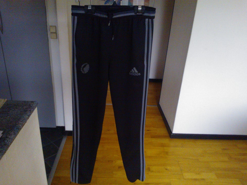 Andet, Adidas buks FC København, str. 36