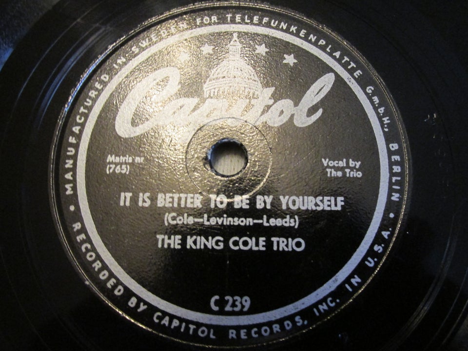 78, Nat King Cole trio., Sweet Georgia Brown / It Is Better To