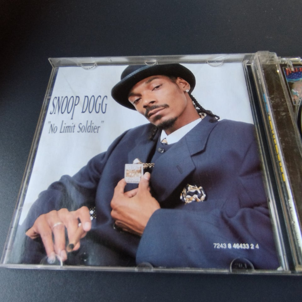 Snoop Dogg: Da Game Is To Be Sold..., punk