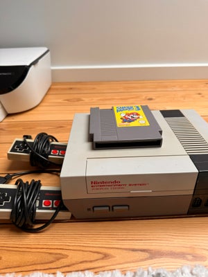 Nintendo NES, God, Hej
Hermed sælges Nintendo Nes og super Nintendo 

Sælges samlet eller hver for s