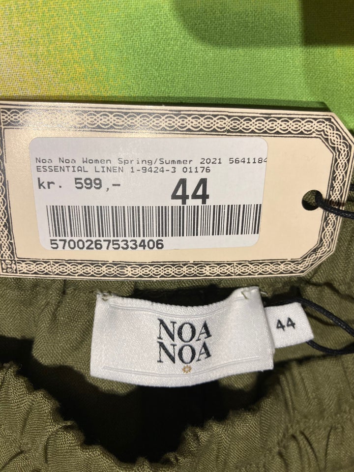 Shorts, Noa Noa, str. 44