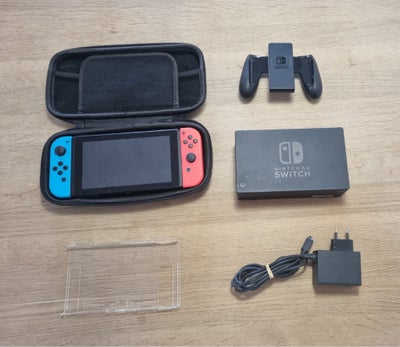Nintendo Switch, Perfekt, Nintendo Switch til salg!

Købte den for 4 måneder siden, men den er næste