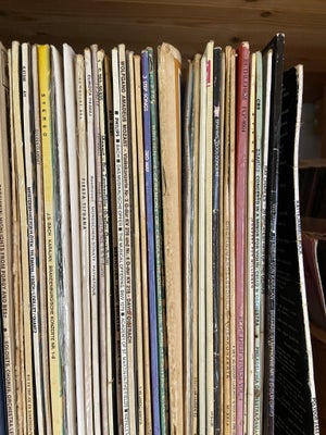 LP, Forskellige, Ca. 200 gamle vinyler, Andet, En stor samling LP’er (200…) og ca. 50 cd’er 
Mest Ja