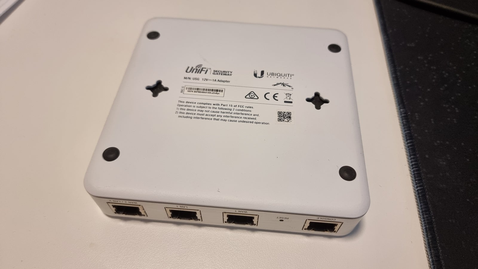 Router, Ubiquiti UniFi USG-3p, God