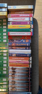 Komedie, DIRCH PASSER, Større samling på 106 VHS bånd sælges samlet priside kr. 1000 eller seriøst b