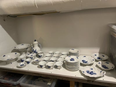 Porcelæn, Tallerkner, fade, kopper, skåle og div, Royal Copenhagen, Royal Copenhagen blå blomst kant