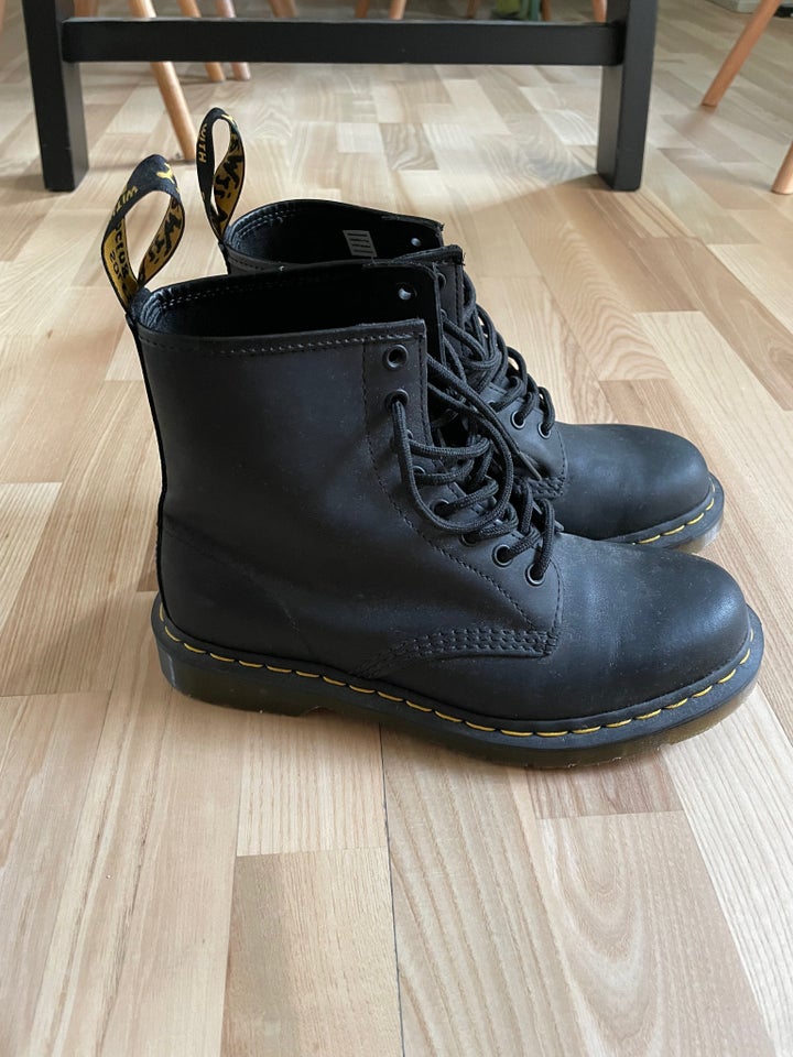 Dr martens 2025 str 41