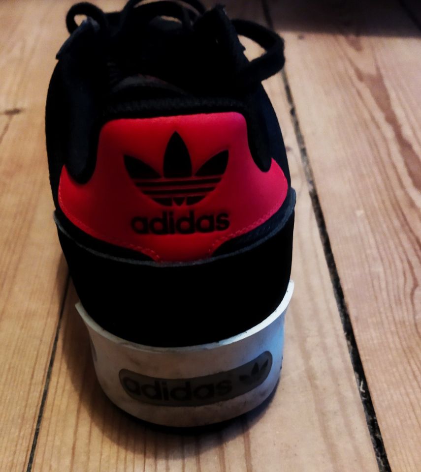 Sneakers, Adidas , str. 46