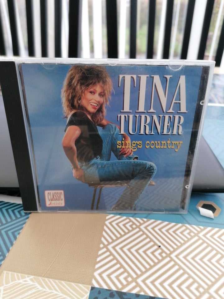 Tina Turner: Sings country, country