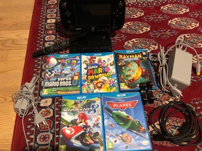 Nintendo Wii U, Wii U + 5 spil, Mario Kart 8, Super Mario 3D World, God, Wii U + 

Spil: New Super M