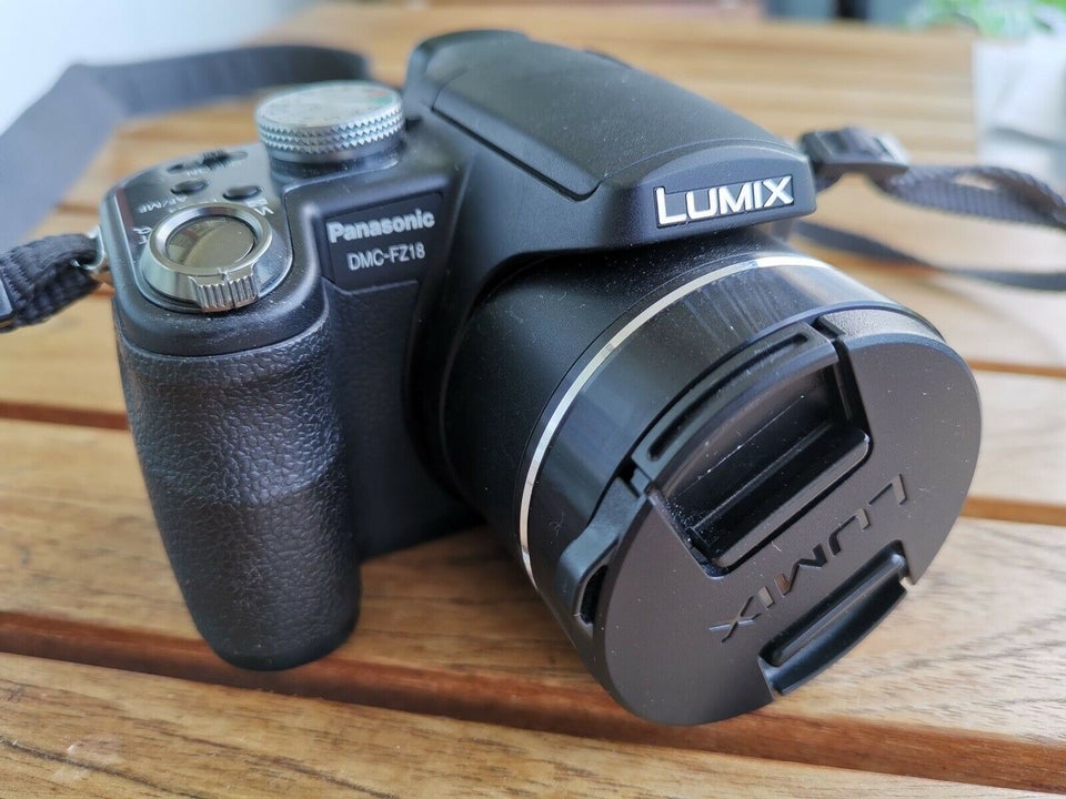 Panasonic, Lumix DMC FZ 18 Digital Camera, 8.1 megapixels