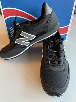 Sneakers, str. 36, New balance,  Sort/grå,  Ved ikke,  Ubrugt, Helt nye og fede new balance, fejl kø