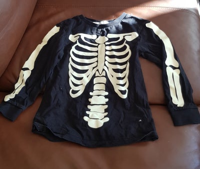 Bluse, Halloween skelet lyser i mørket, H&M, str. 98, Bluse i str 98-104 med skelet 
Knogler lyser i