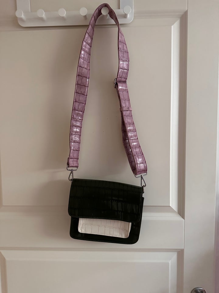 Crossbody, Hvisk