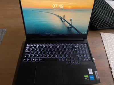 Lenovo Lenovo gaming 3 , 3,0 GHz, 500 GB ram, 24 GB harddisk, Perfekt, God gaming laptop
Nivida gefo