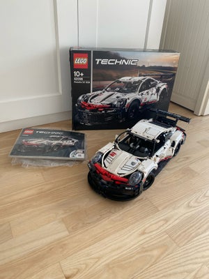 Lego Technic, Porsche 911 RSR, Alle poser, æsken og manualen medfølger. 