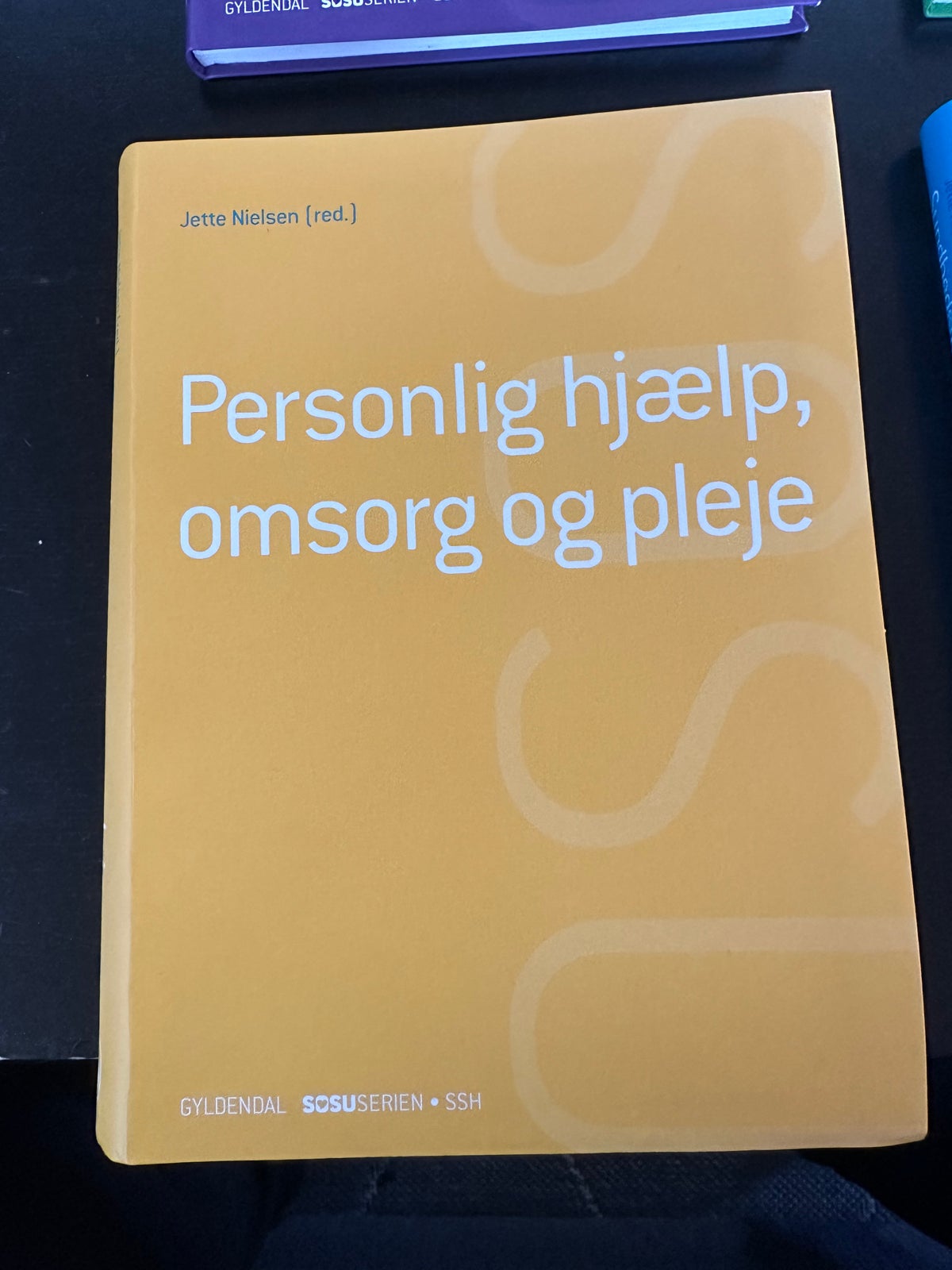 SOSU-hjælper bøger , Jette Nielsen, år 2017
