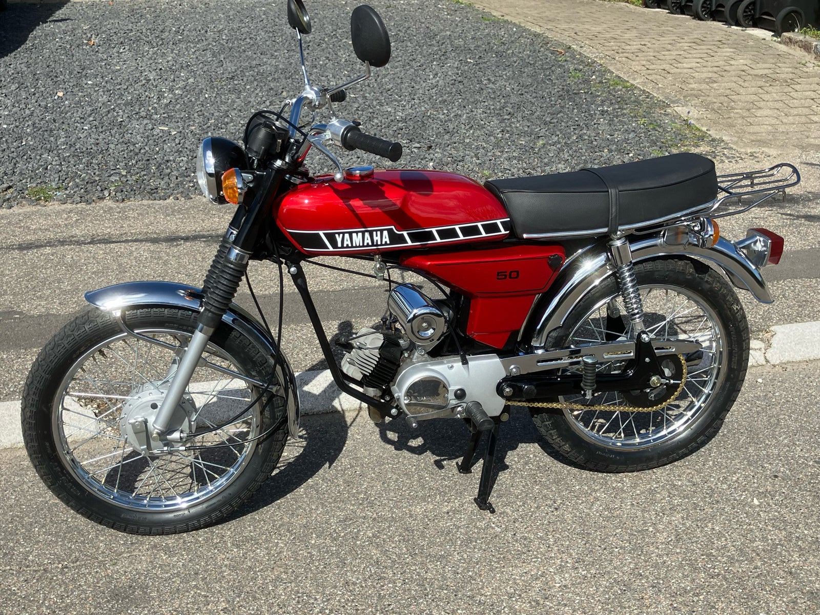 Yamaha Yamaha fs1, 1978, Rød