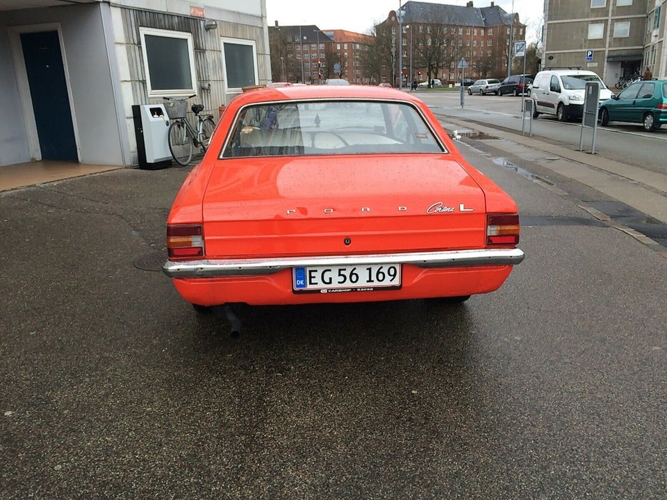 Ford Cortina, 1,6 De Luxe aut., Benzin