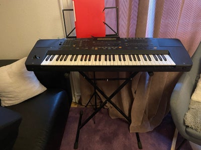 Keyboard, Roland E70 E70, Fungerer perfekt. Sælges med eller uden stativ.
Findes i Århus. 
Pris : 10