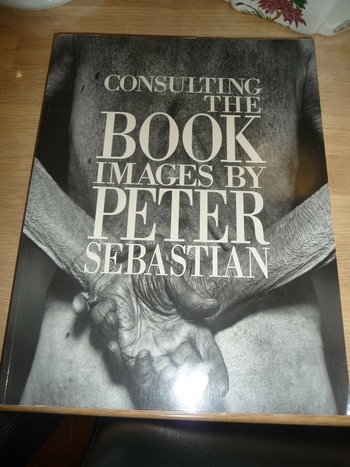 Consulting The Book, Peter Sebastian, emne: film og foto