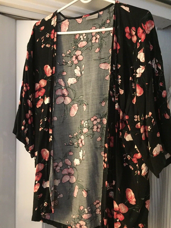 Kimono, Vero str. Small – Køb og Salg Nyt og Brugt