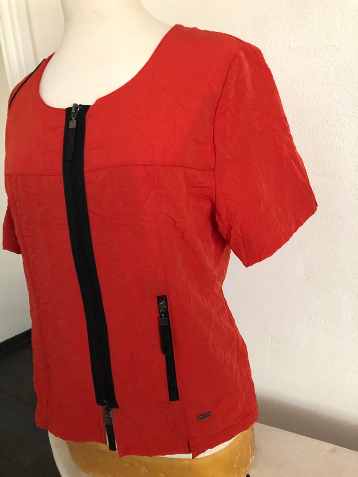 Bluse, E Avantgarde, str. 38