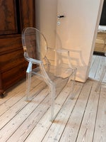 2 Stole Philipe Starck Ghost Chair Gennemsigtige