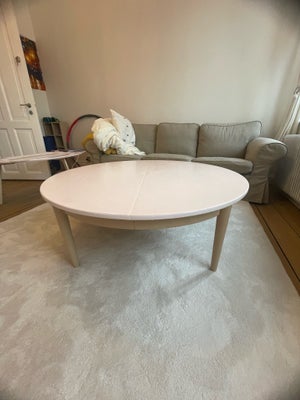 Sofabord, egetræ, b: 114 h: 43, Nymalet sofabord med ‘cottage pink’ bordplade (hvid med et lyserødt 