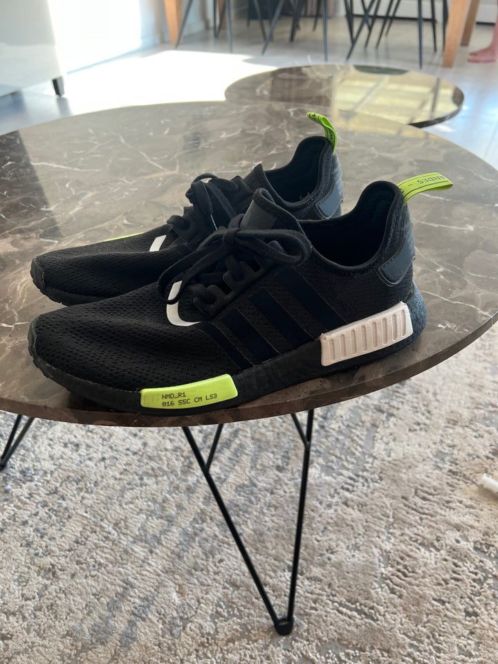 Har råd til Hassy bemærkede ikke Sneakers, str. 45, Adidas NMD L1 - dba.dk - Køb og Salg af Nyt og Brugt Har råd til Hassy bemærkede ikke Sneakers, str. 45, Adidas NMD L1 - dba.dk - Køb og Salg af Nyt og Brugt