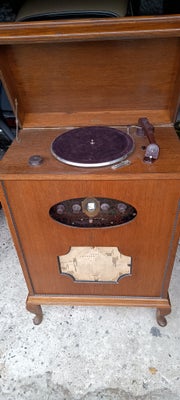 Rørradio, Bang & Olufsen, 3 lamper, Rimelig, SOLGT! B&O radio grammofon type 3L fra 1932.
Er ikke af