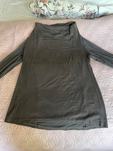 Sarah Pacini Women's Size One Size Black Polyester Alpaca/Merino Wool  Sweater