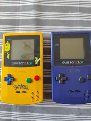 Nintendo Game Boy Color, Rimelig, Game Boy Pokemon Special Edition og Game Boy samt 5 spil. Den ene 