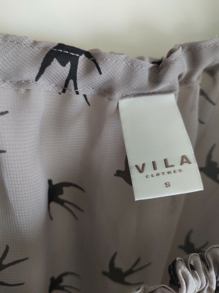 Bluse, Vila, str. 36