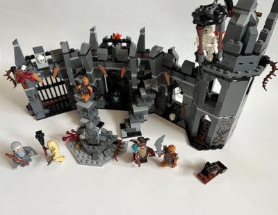 Lego Hobitten, (solgt) Dol Guldur Battle 79014, Gandalf den grå og Radagast den brune er draget til 