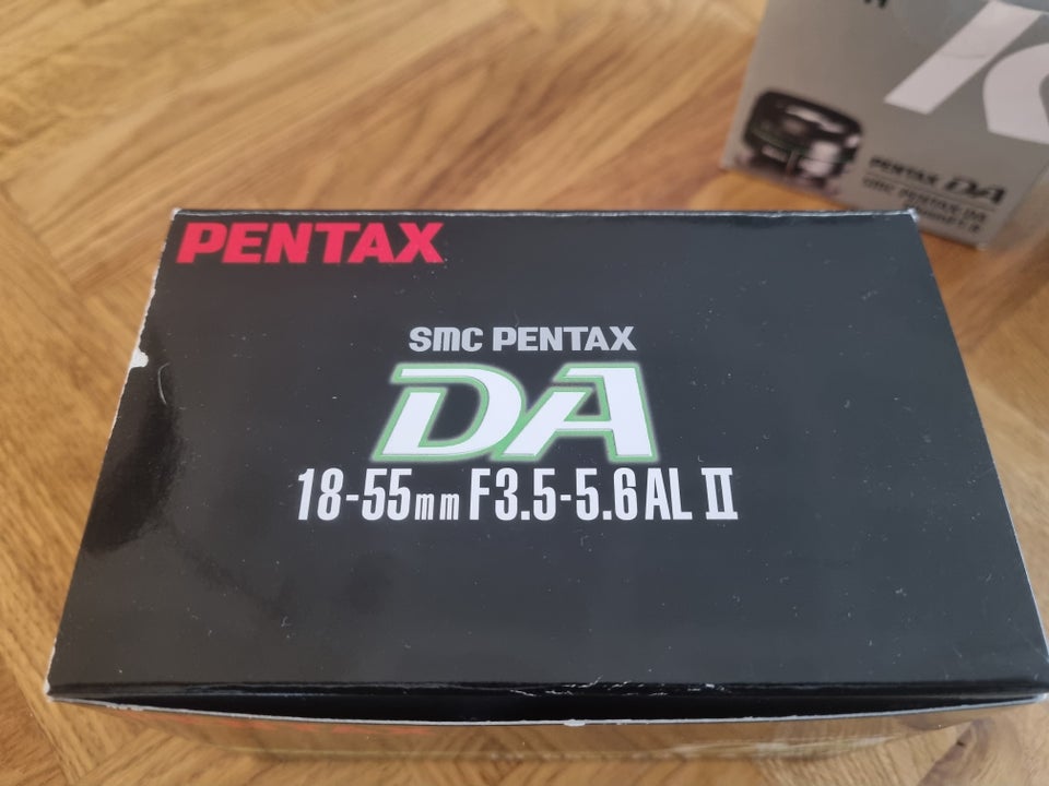 objekter til Pentax kameraer, Pentax, God