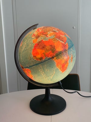 Globus, Globus med lys som lyser flot op