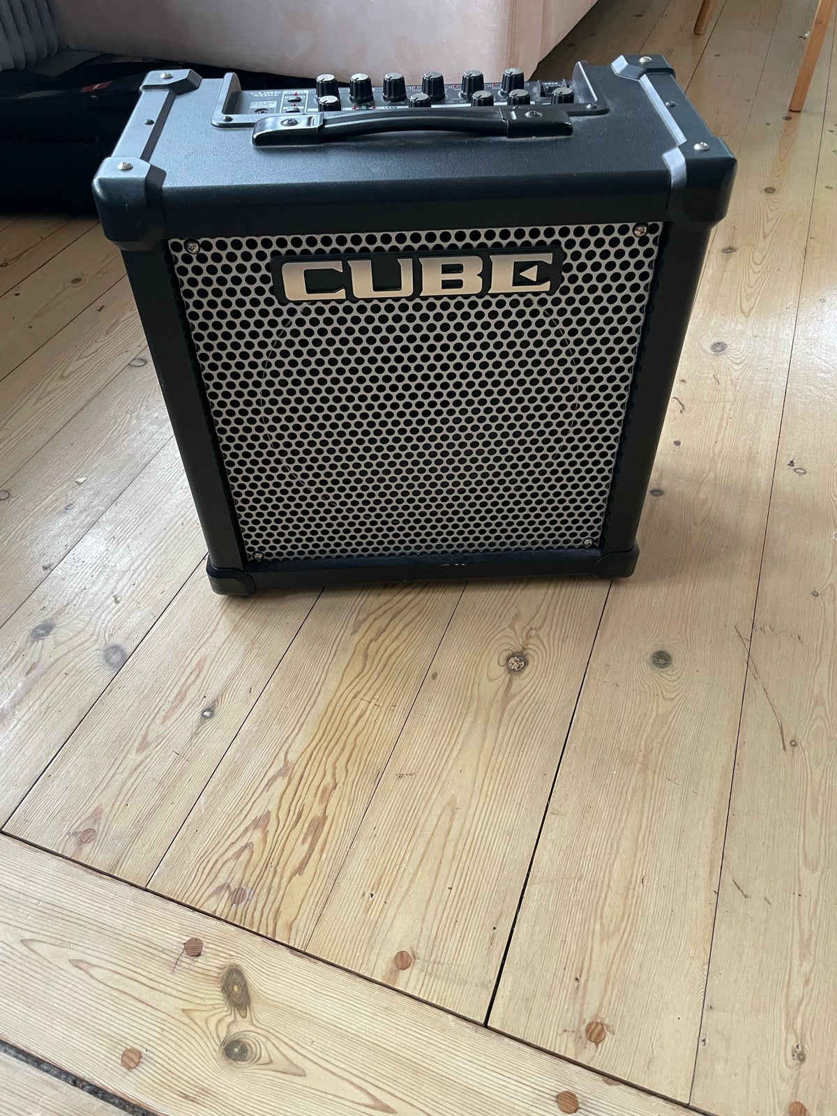 Guitarcombo, Roland Cube 40GX, 43 W