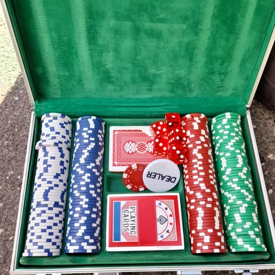 Poker, Poker spil, brætspil, Super fint og velholdt sælges billigt for 100kr.
