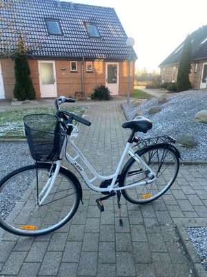 Damecykel,  X-Zite, 7 gear, selger min flotte cykel da jeg skal flytte hjem til Norge. cykelen har 7